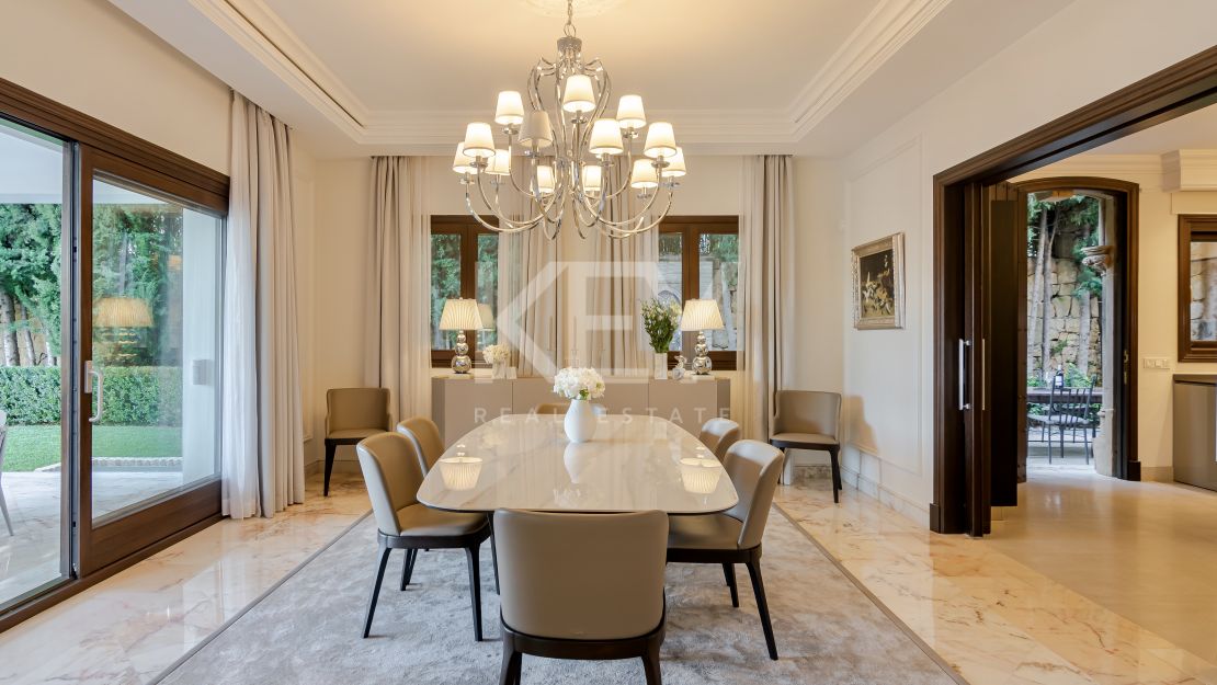 Villa Eloise: luxury holiday rentals with sea views in Golden Mile, Marbella