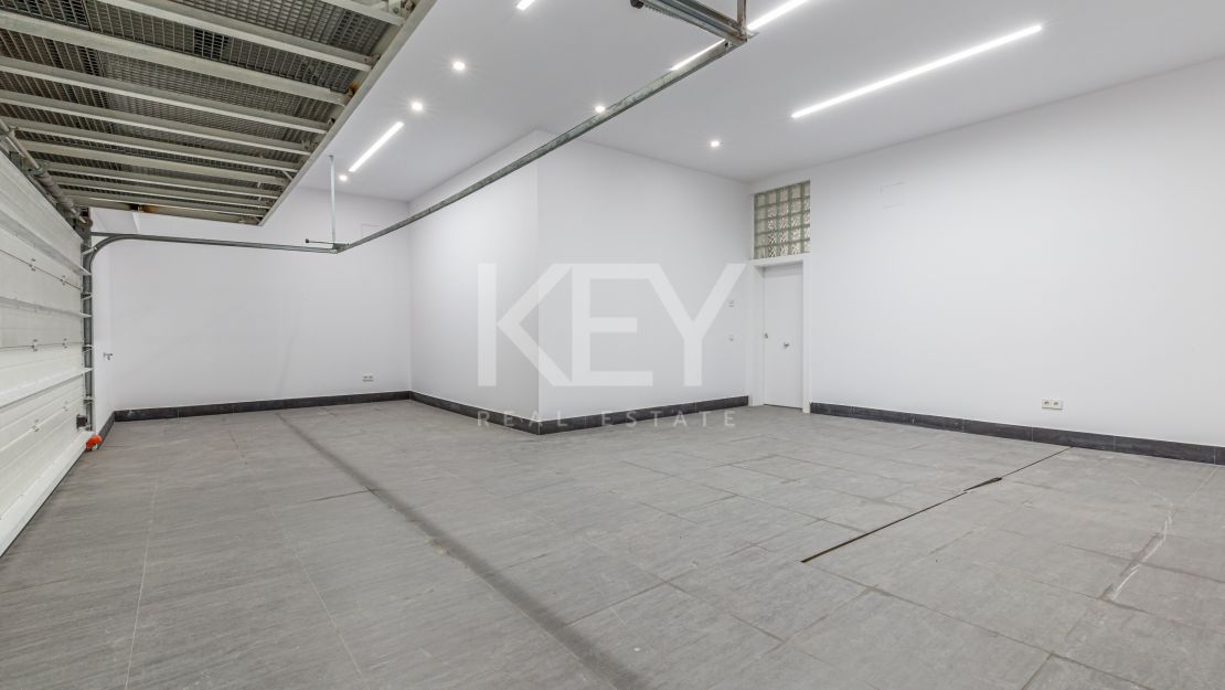 Villa de lujo junto a la playa en alquiler a corto plazo en Milla de Oro, Marbella