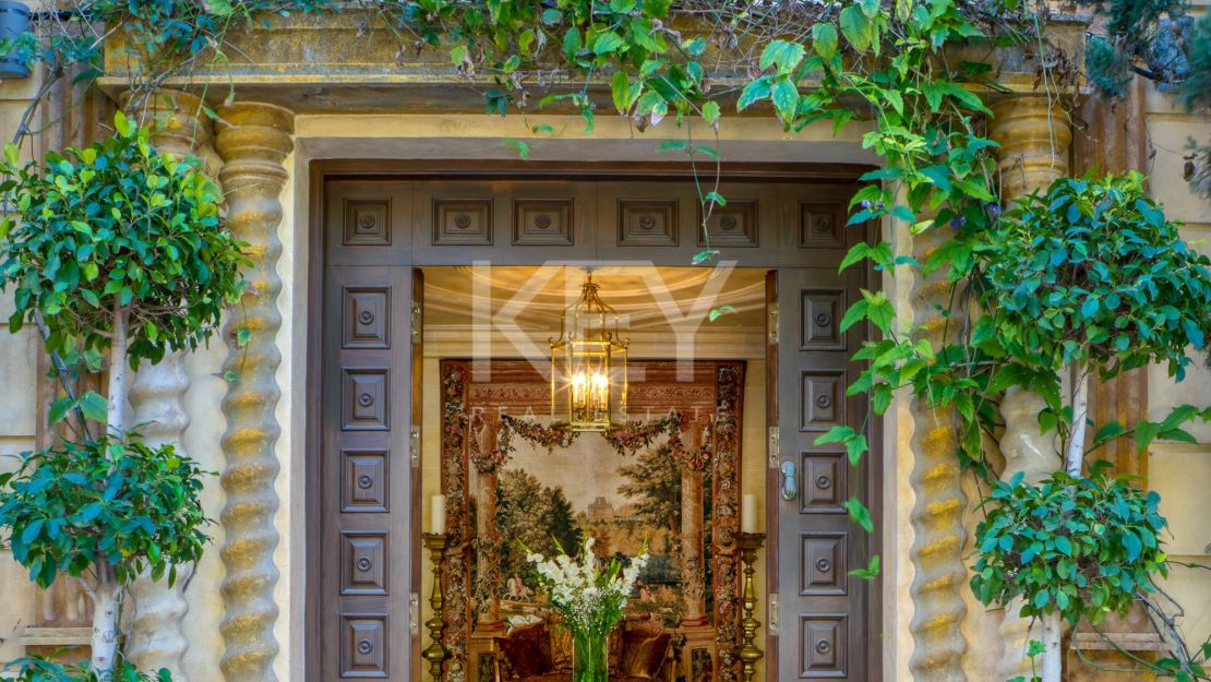 Villa Majestic: la escapada de vacaciones de sus sueños en primera línea de playa en la Cala de Mijas