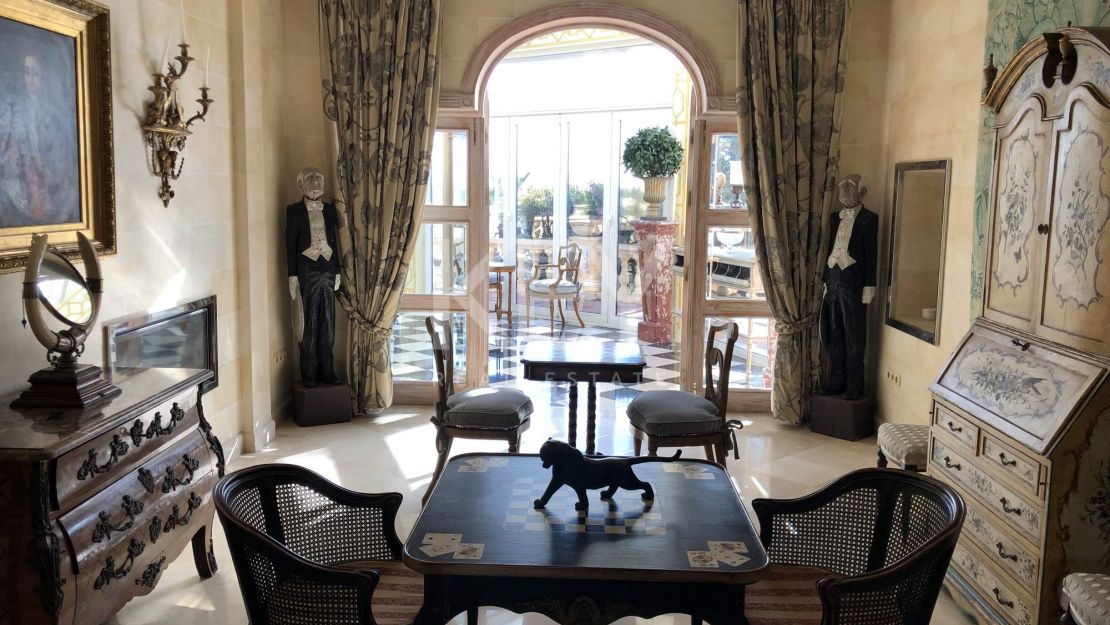 Villa Majestic: la escapada de vacaciones de sus sueños en primera línea de playa en la Cala de Mijas