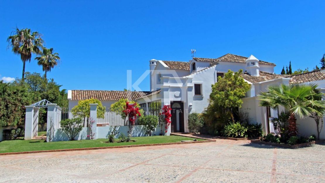 Villa en estilo mediterráneo en Gudalmina Baja, Marbella cerca de la playa