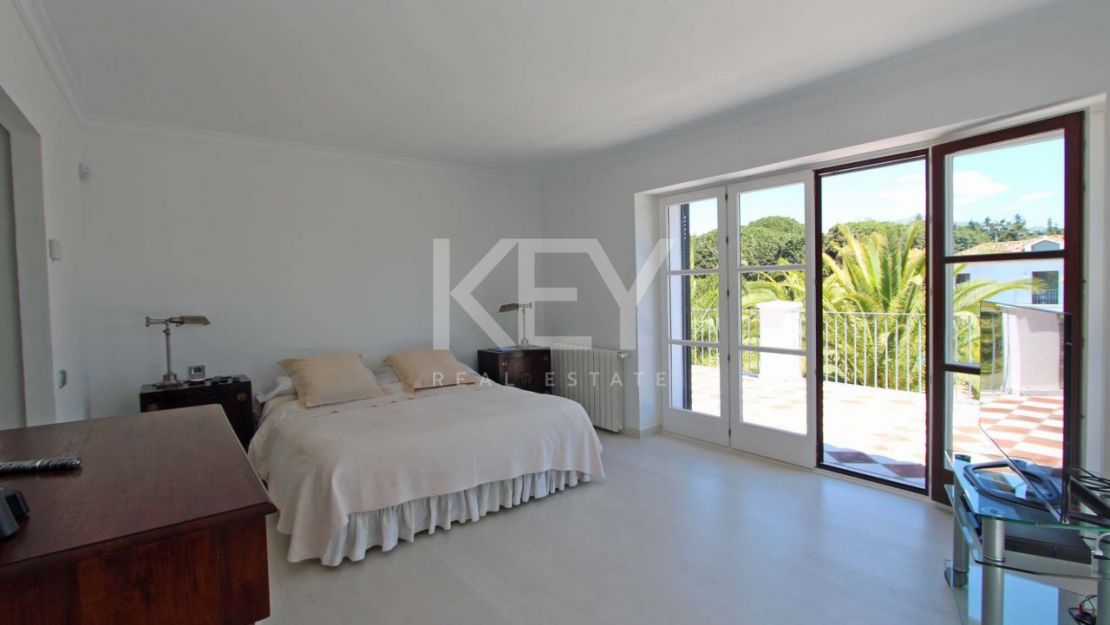 Villa en estilo mediterráneo en Gudalmina Baja, Marbella cerca de la playa