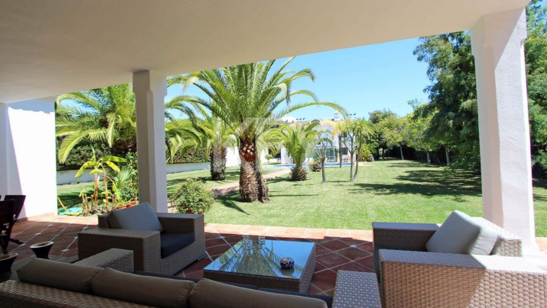 Villa en estilo mediterráneo en Gudalmina Baja, Marbella cerca de la playa
