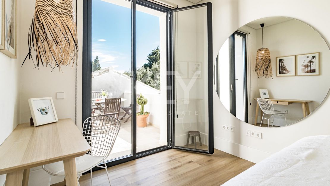 Villa Venice Beach: beachside villa in Golden Mile, Marbella