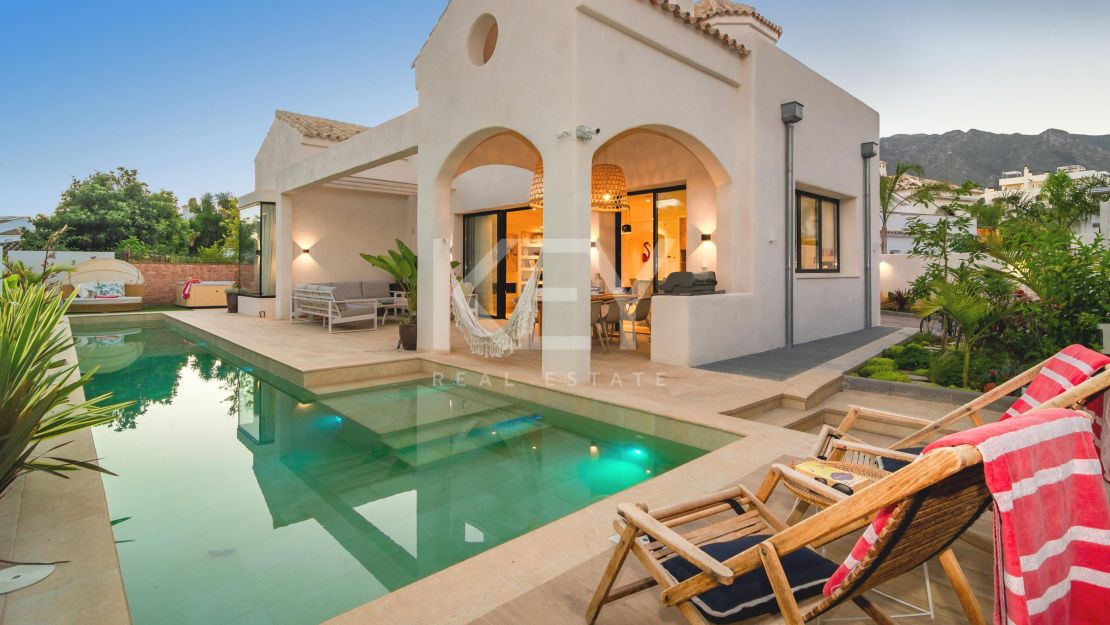 Villa Venice Beach: beachside villa in Golden Mile, Marbella