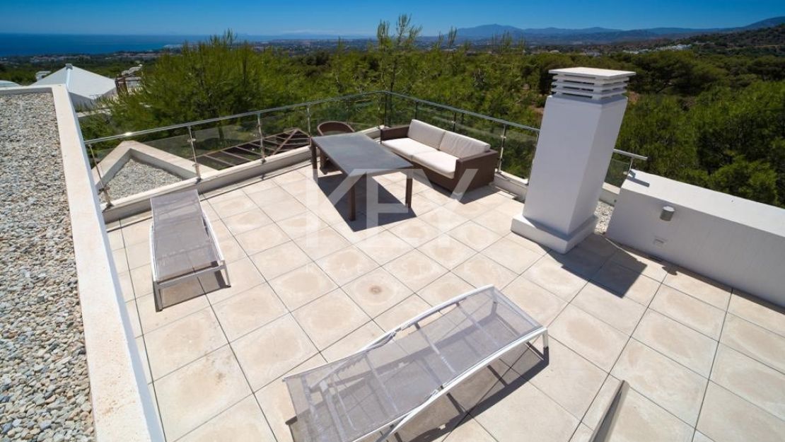 Luxury and modern townhouse for rent  in Sierra Blanca, Marbella