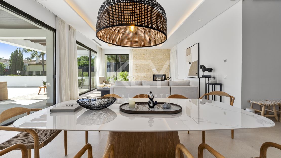 Brand new sea views villa in gated community in Golden Mile, Marbella