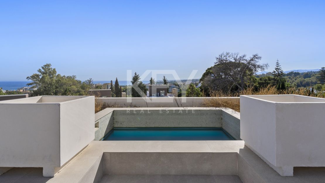 Brand new sea views villa in gated community in Golden Mile, Marbella