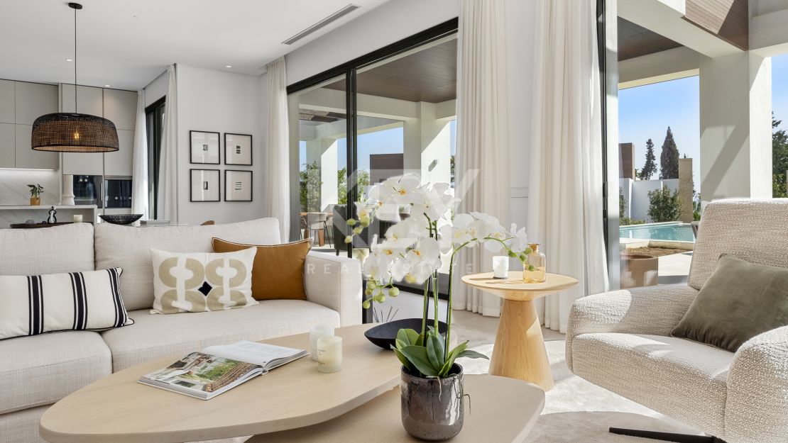 Brand new sea views villa in gated community in Golden Mile, Marbella