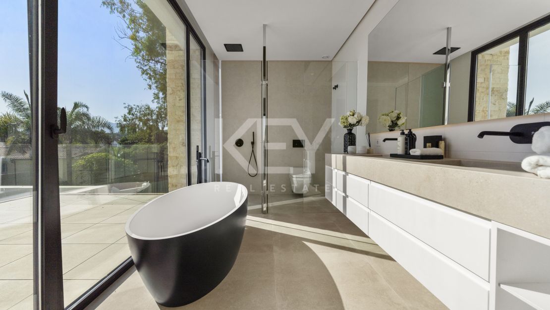 Brand new sea views villa in gated community in Golden Mile, Marbella