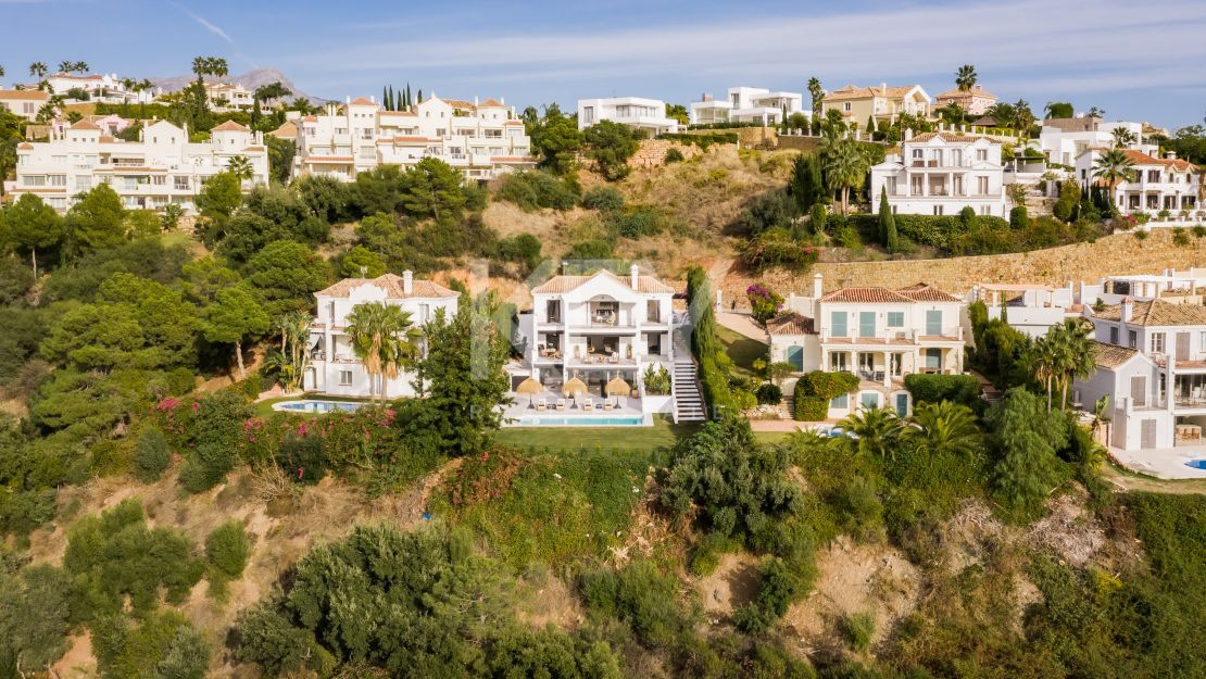 Newly renovated modern Villa for sale and holiday rental in Benahavis