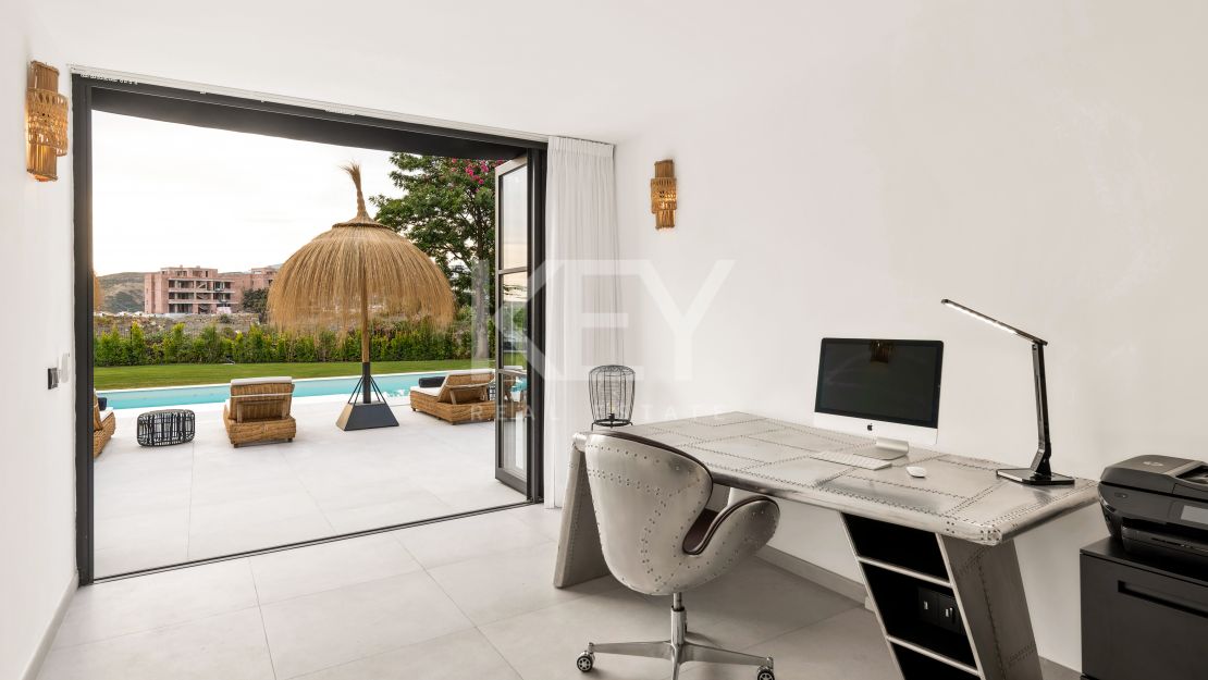 Newly renovated modern Villa for sale and holiday rental in Benahavis