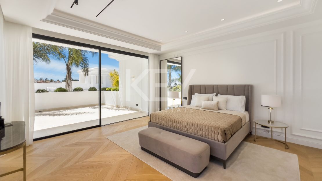Sea views luxury villa for sale in Lomas de Marbella Club, Golden Mile