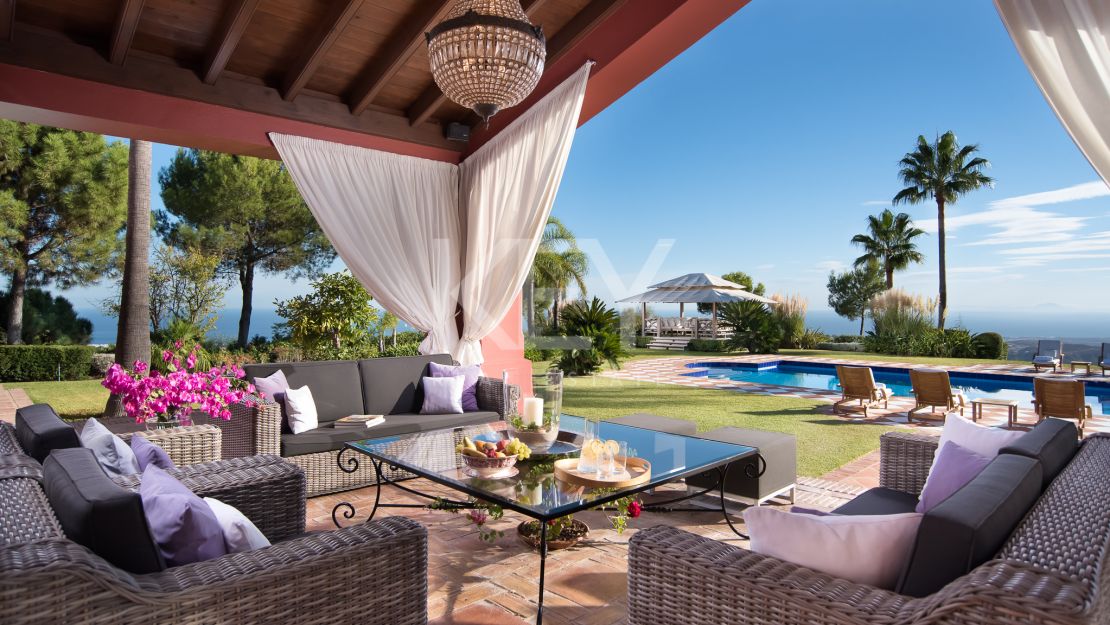 Villa Kira: prestigious short-term rental Villa in La Zagaleta, Benahavis