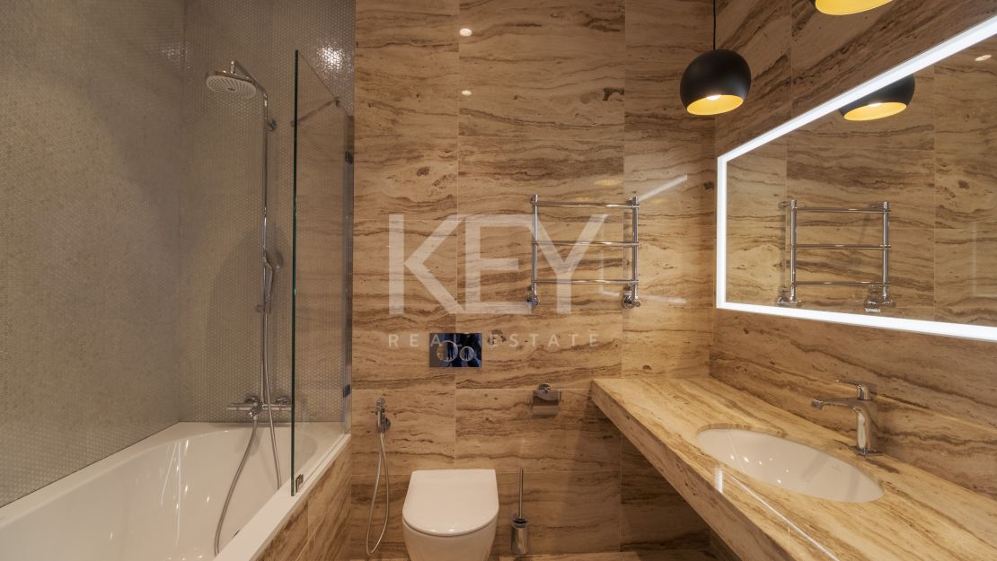 Modern villa for sale in Benahavis