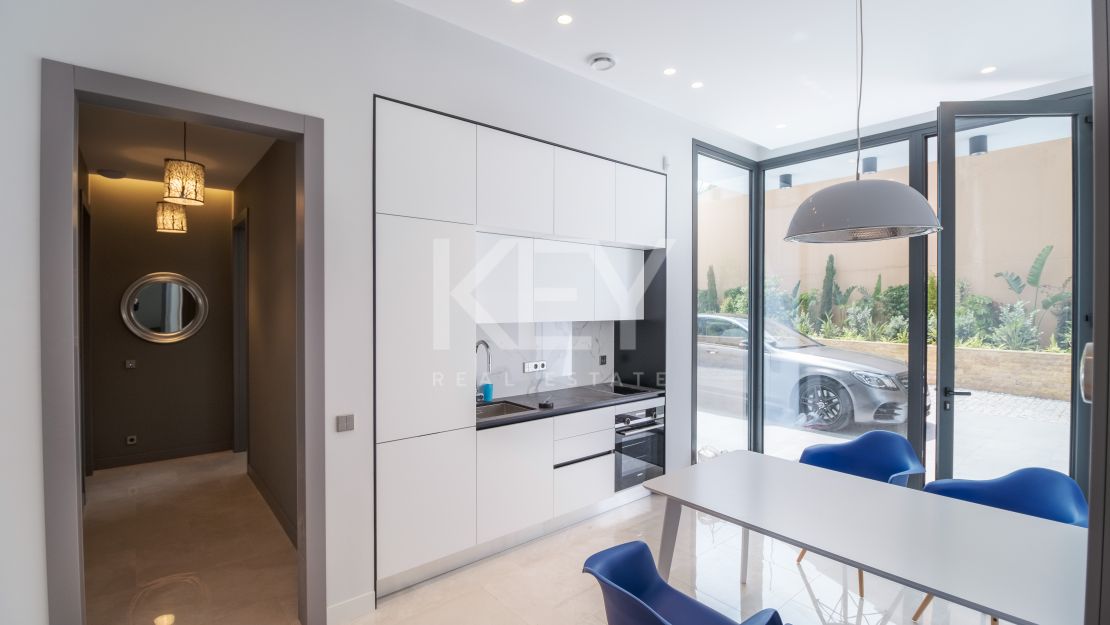 Modern villa for sale in Benahavis