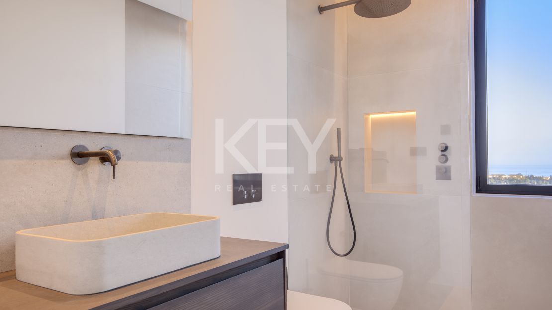 Modern Villa with panoramic sea views in Rio Real, Marbella East
