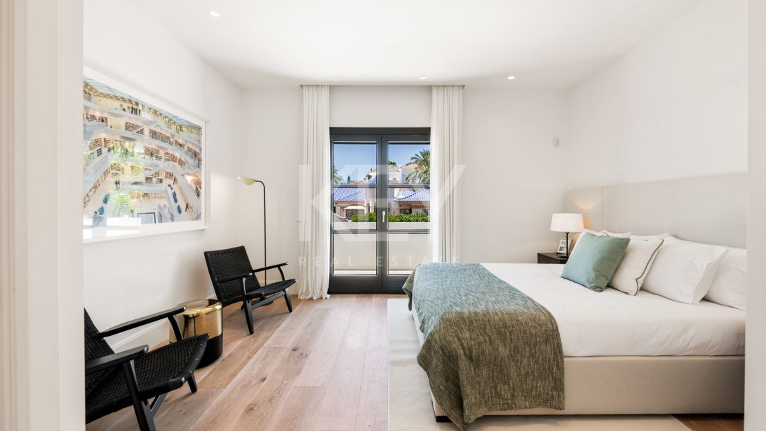 Elegant villa in La Cerquilla, Nueva Andalucia