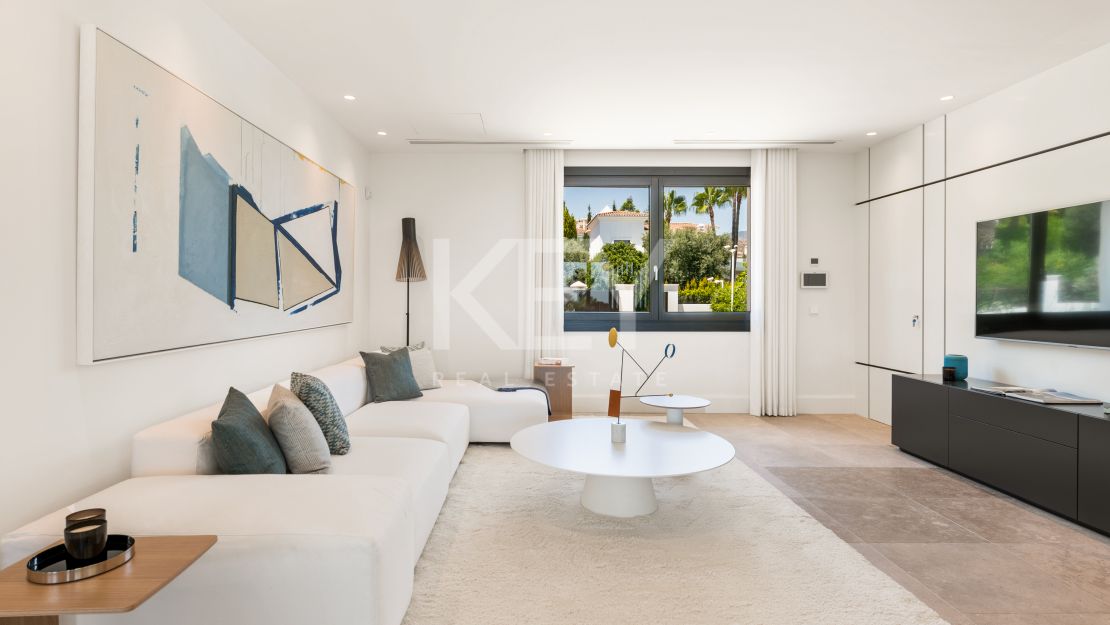 Elegant villa in La Cerquilla, Nueva Andalucia