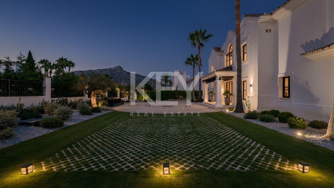 Elegant villa in La Cerquilla, Nueva Andalucia