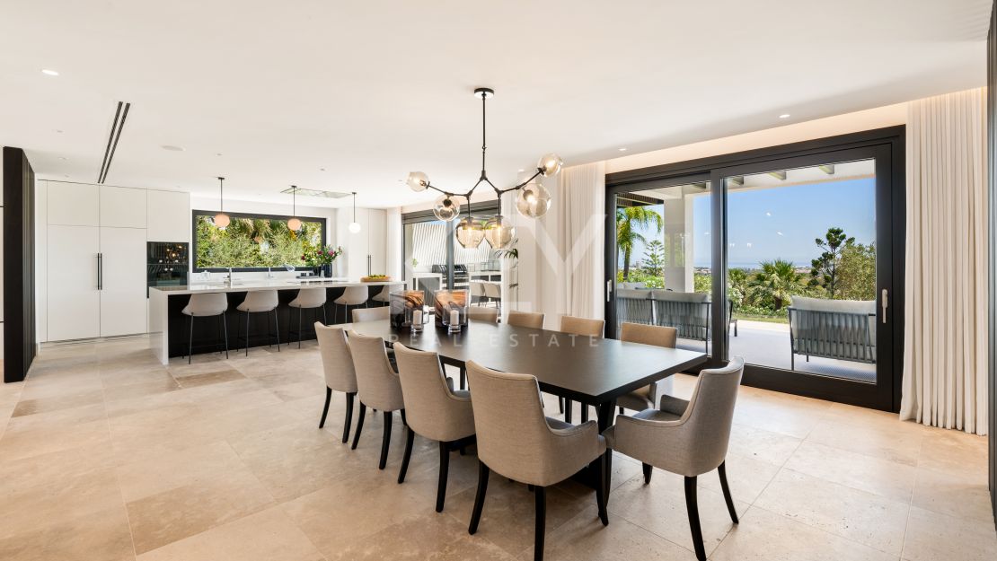 Elegant villa in La Cerquilla, Nueva Andalucia