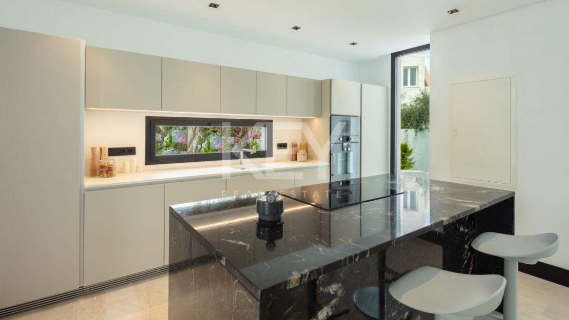 Ultra modern villa close to the beach in Casablanca, Golden Mile