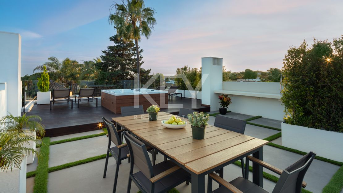 Ultra modern villa close to the beach in Casablanca, Golden Mile