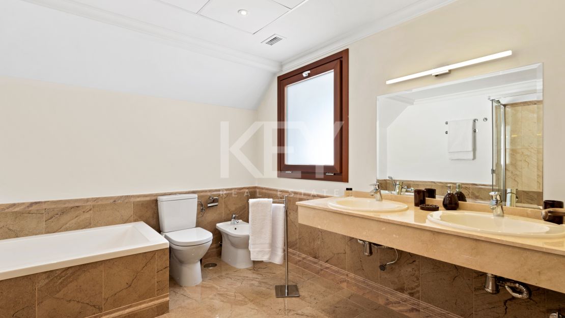 Villa Bianca: Family-Friendly Beachside Villa for Short-Term Rent in Puerto Banús, Marbella