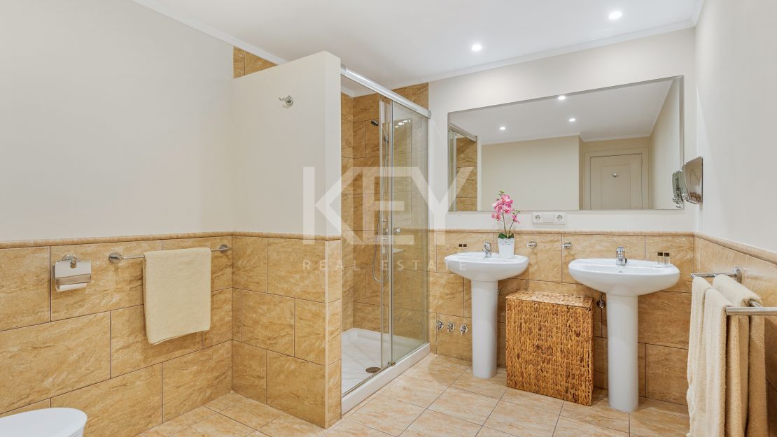 Modern Beachside Villa for Short-Term Rent in Puerto Banus, Marbella