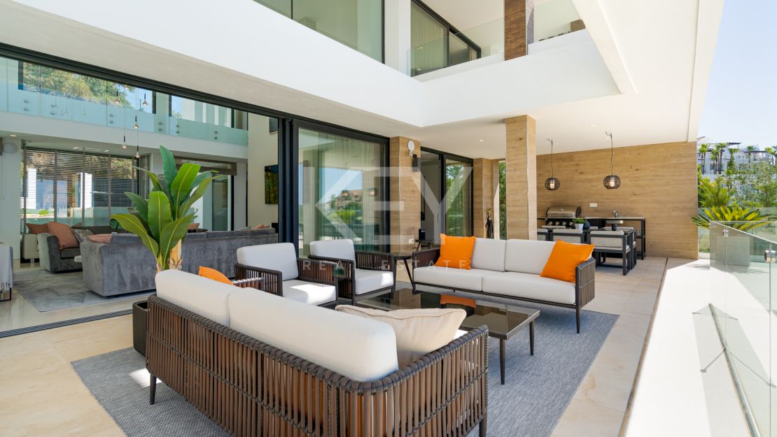 La Alquería 16 - villa de lujo moderna con impresionantes vistas al golf y al mar en La Alquería, Benahavís