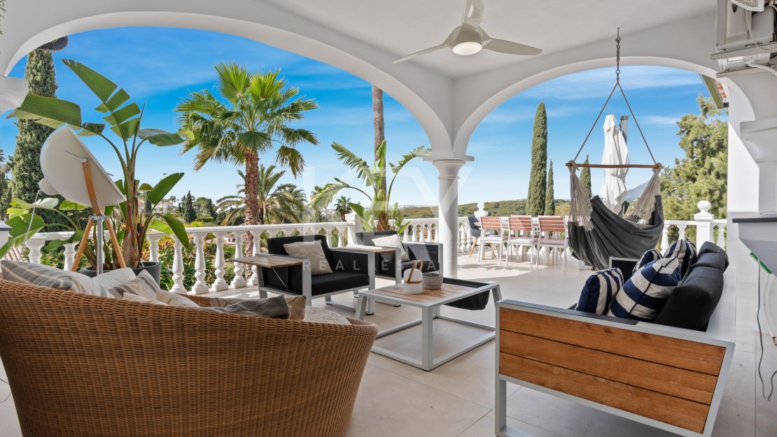 Villa Arcadia: a perfect sea views holiday villa in Costa del Sol