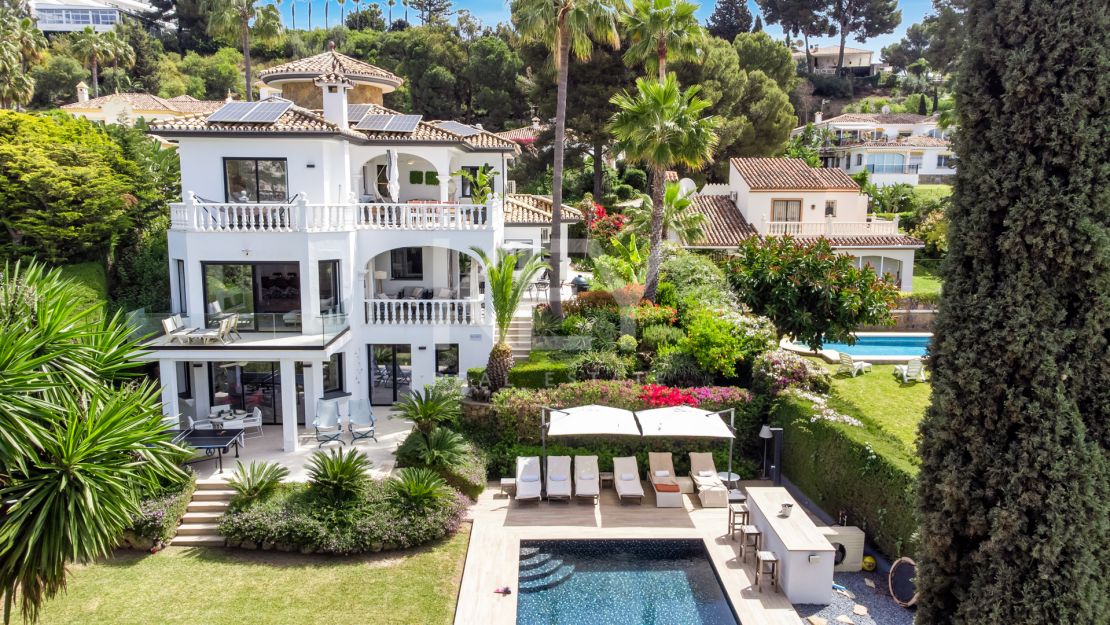 Villa Arcadia: a perfect sea views holiday villa in Costa del Sol