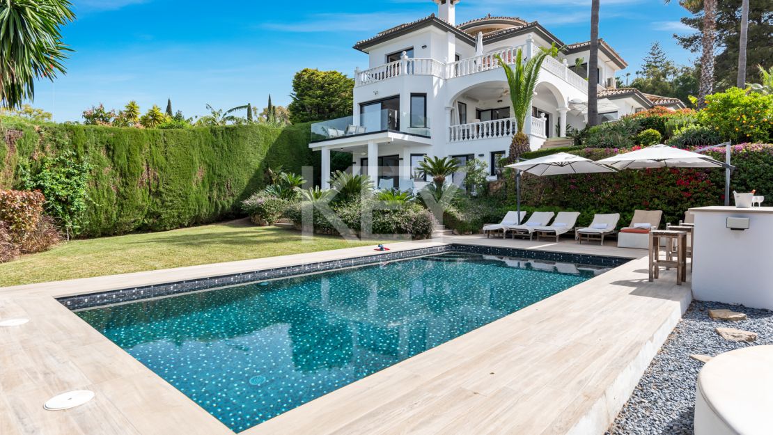 Villa Arcadia: a perfect sea views holiday villa in Costa del Sol