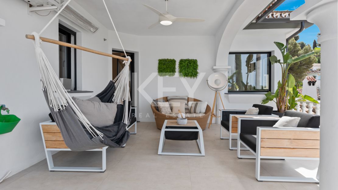 Villa Arcadia: a perfect sea views holiday villa in Costa del Sol