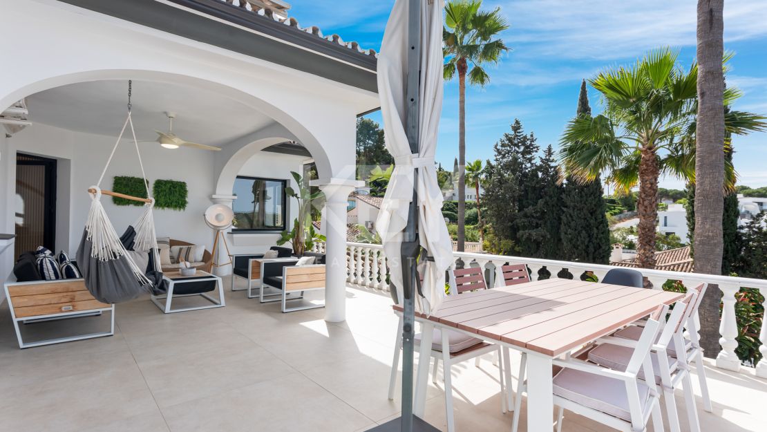 Villa Arcadia: a perfect sea views holiday villa in Costa del Sol