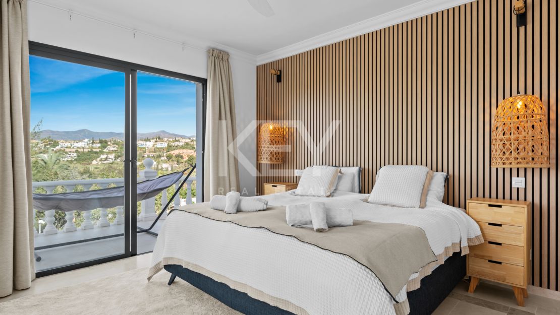 Villa Arcadia: a perfect sea views holiday villa in Costa del Sol