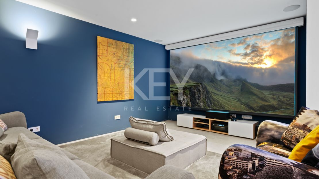 Villa Arcadia: a perfect sea views holiday villa in Costa del Sol