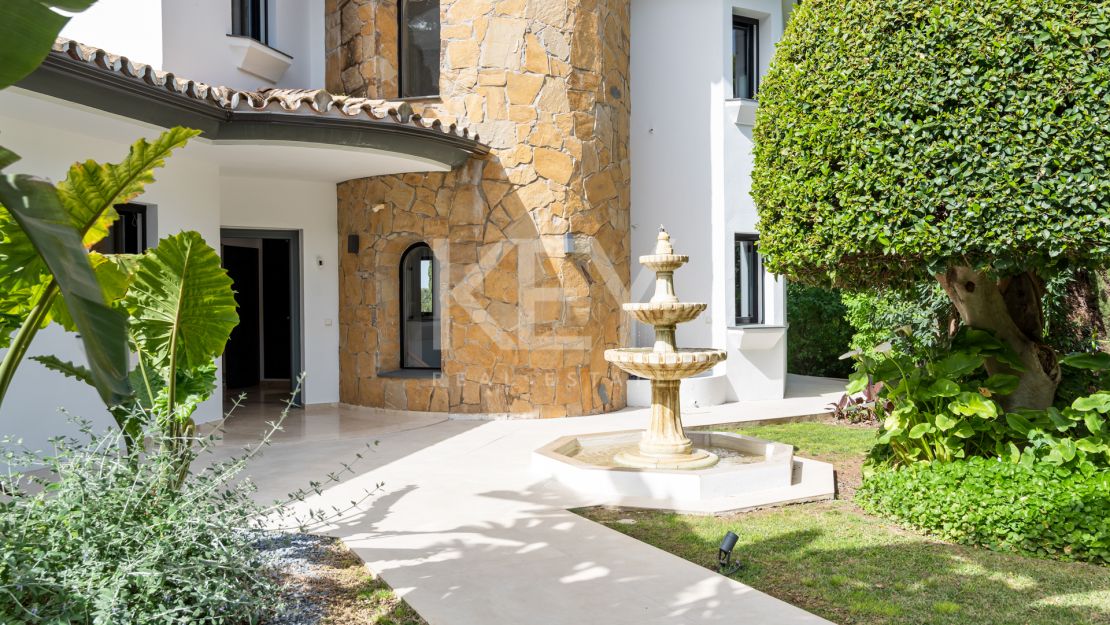 Villa Arcadia: a perfect sea views holiday villa in Costa del Sol