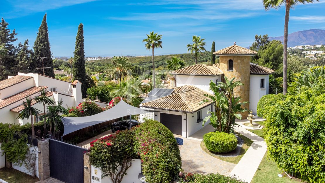 Villa Arcadia: a perfect sea views holiday villa in Costa del Sol