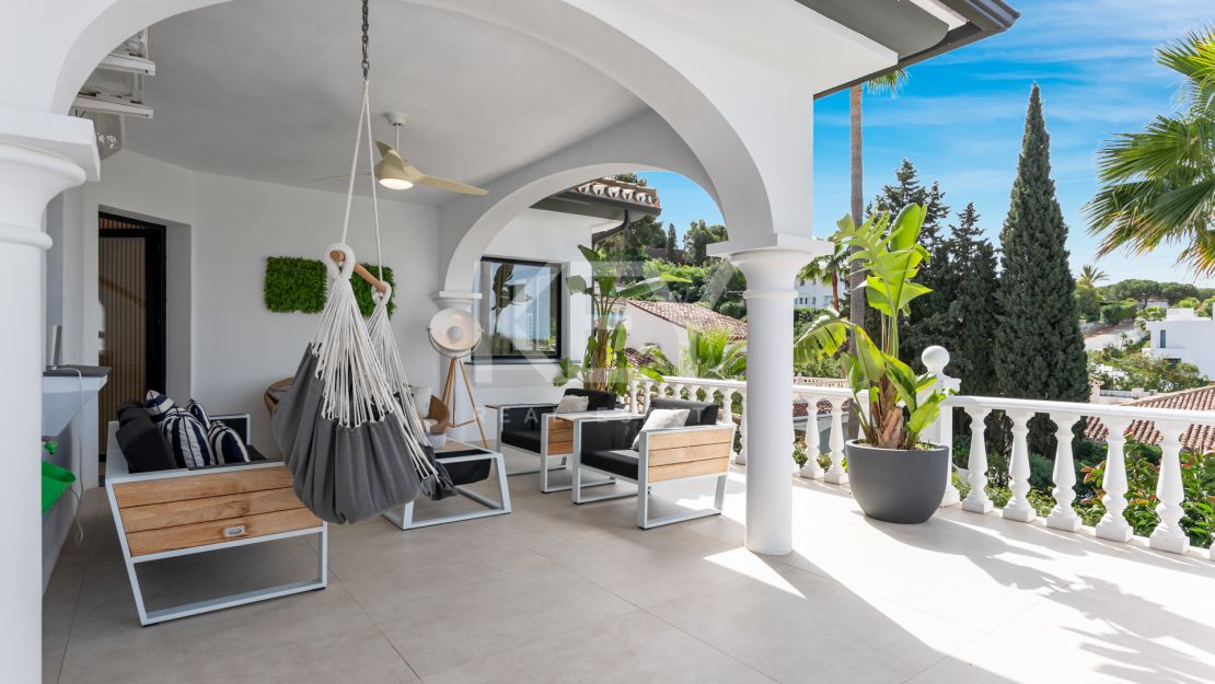 Villa Arcadia: a perfect sea views holiday villa in Costa del Sol