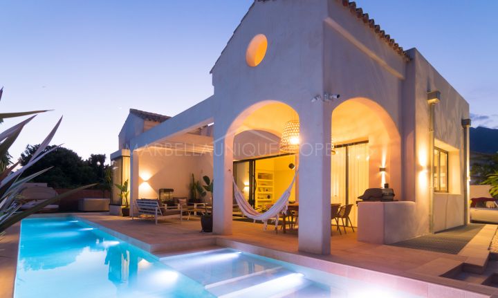 Bright and spacious 4 bedroom villa in Casablanca