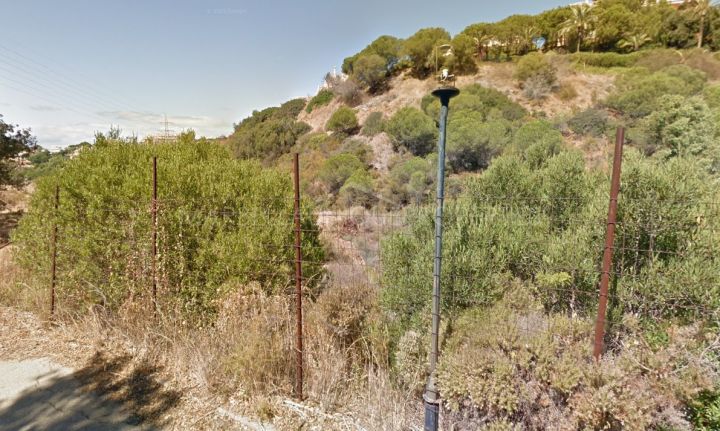 Terrain dans la zone résidentielle d'Elviria, Marbella.