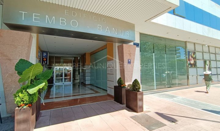 Grande opportunité d'un espace commercial à Tembo Banus 