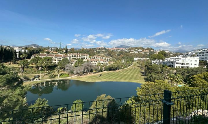 Primera línea de golf Apartamento de 3 dormitorios en planta baja en La Quinta