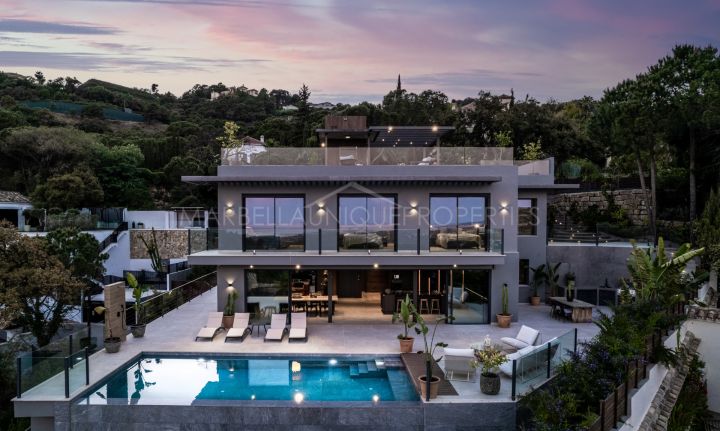 Luxury 7 bedroom villa in El Madroñal, Benahavis, Marbella.