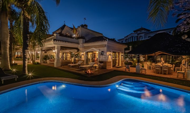 Lujosa villa de 7 dormitorios en Bahía de Marbella