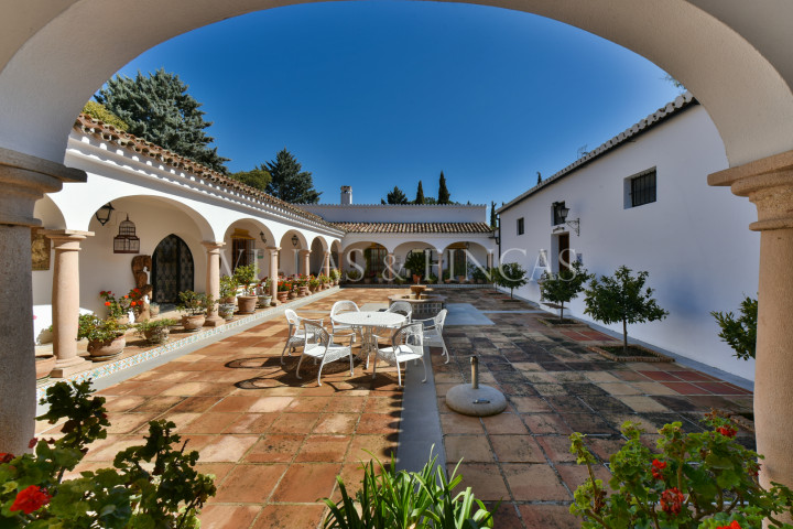 Ronda, Cortijo till salu