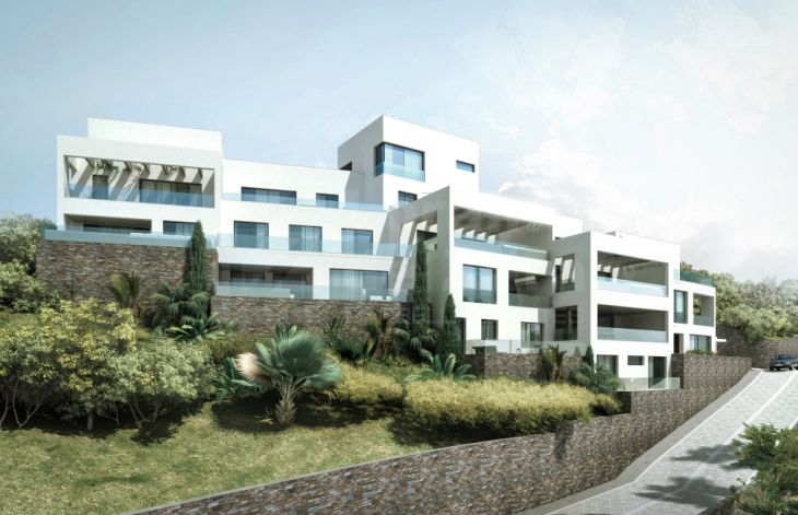 Promoción de apartamentos en Los Altos de Los Monteros, Marbella