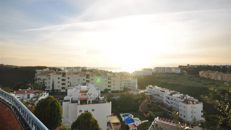Mijas Costa, Miraflores, Atico en urbanizacion cerrada
