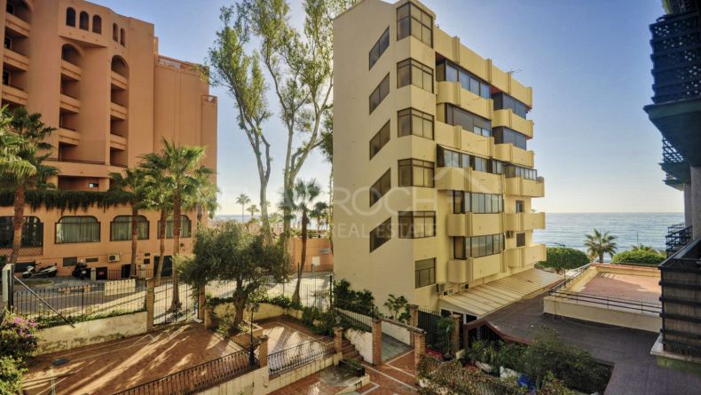 Marbella Center, Studio on the beach